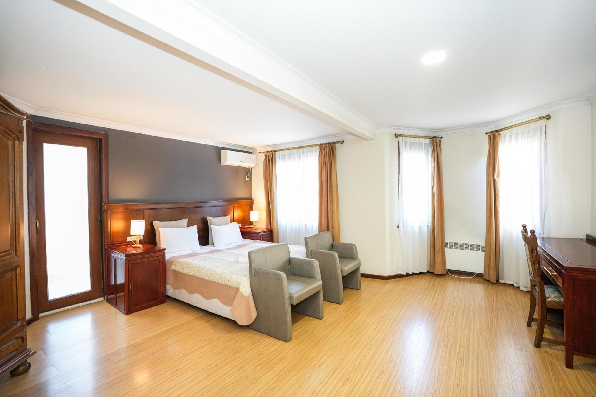 Beaumonde Hotel